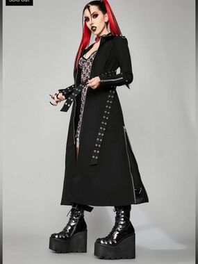 DOLLS KILL WIDOW Tragic Badlands Trench Coat Black Gothic Size Medium Like New